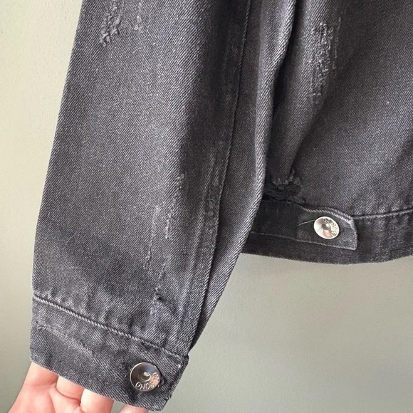 Ci Sono, size small black denim jacket. Long sleeve. Button up. Distressed look - Picture 7 of 7